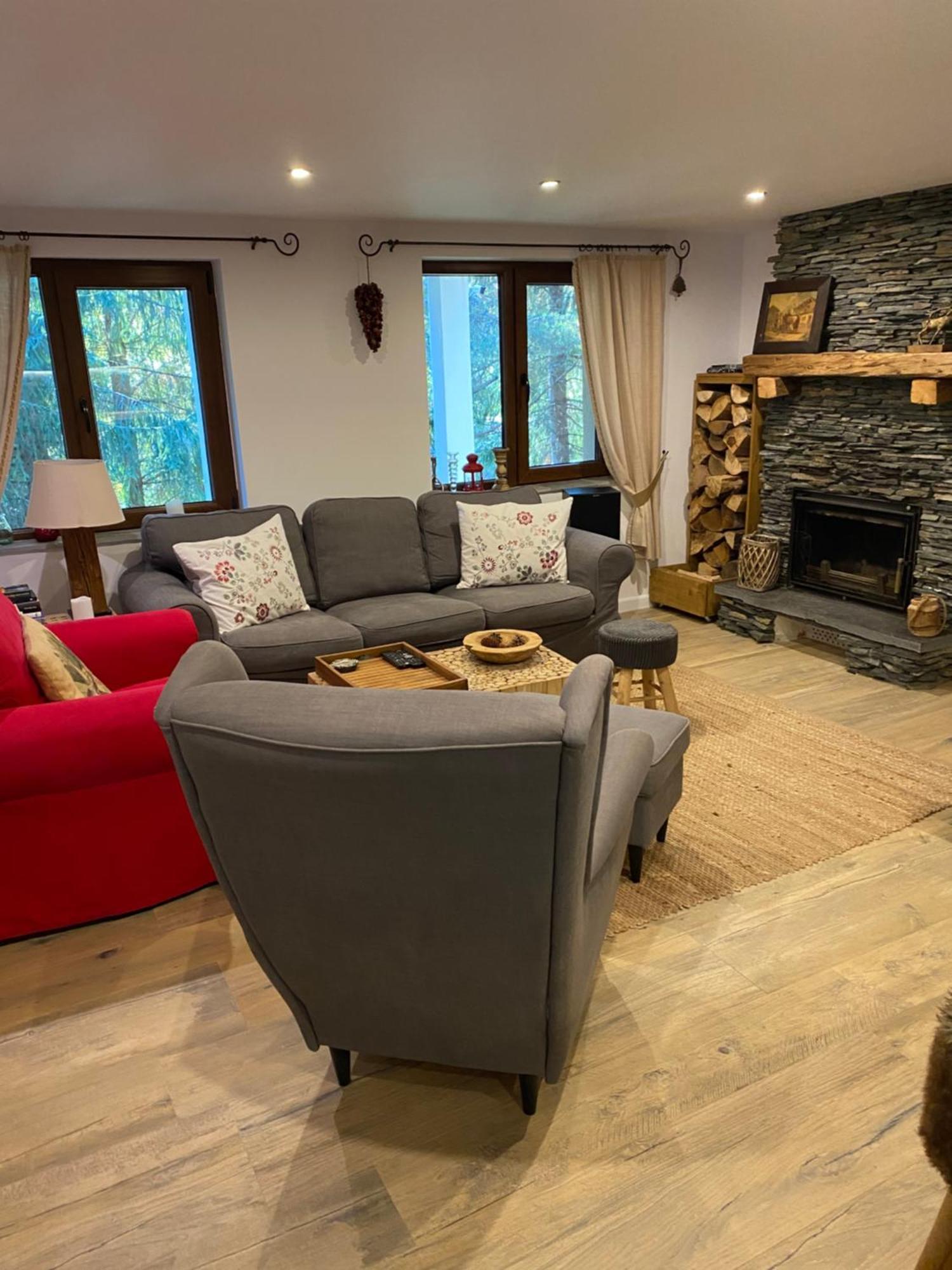 Mountain Chalet - Cabana La Muntele Baisorii Muntele Cacovei  Luaran gambar